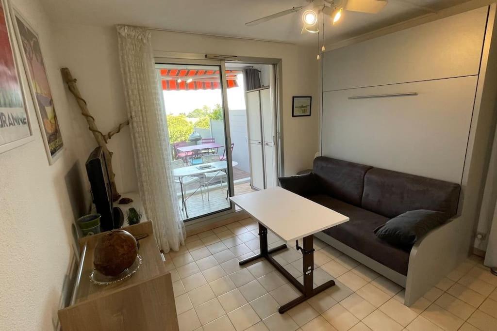 L'Escale Apartment การ์เกราน ภายนอก รูปภาพ